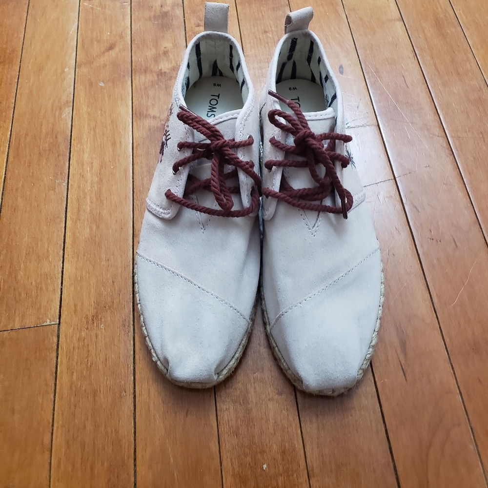 Toms shoes